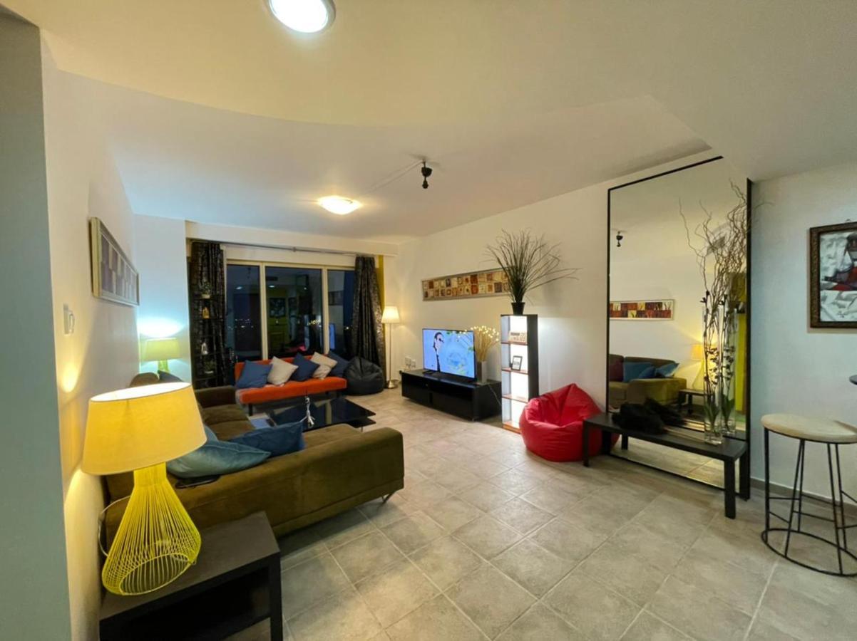 Travelers Backpackers Hostel Dubai Exterior photo