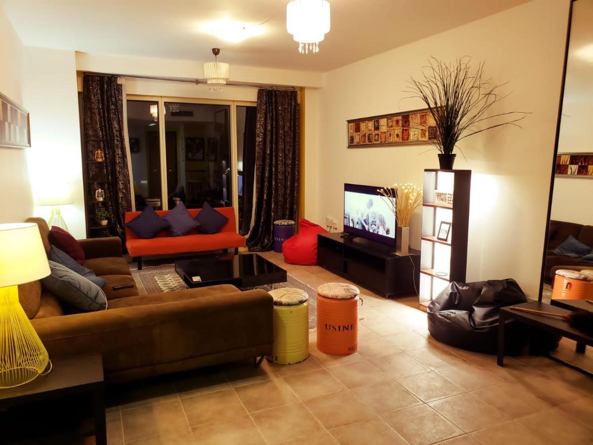 Travelers Backpackers Hostel Dubai Exterior photo