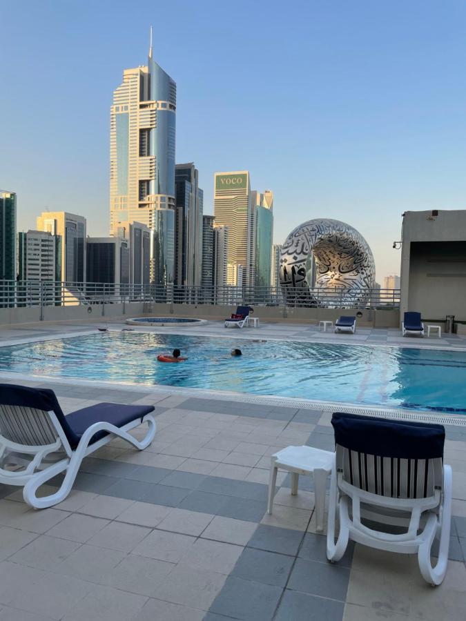 Travelers Backpackers Hostel Dubai Exterior photo