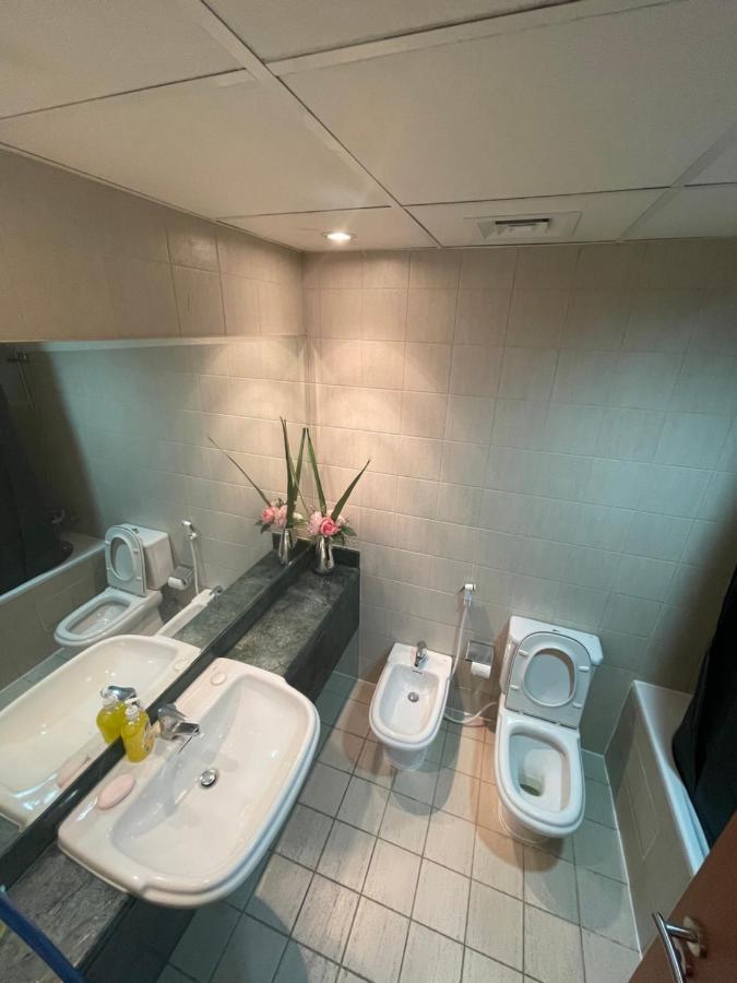 Travelers Backpackers Hostel Dubai Exterior photo