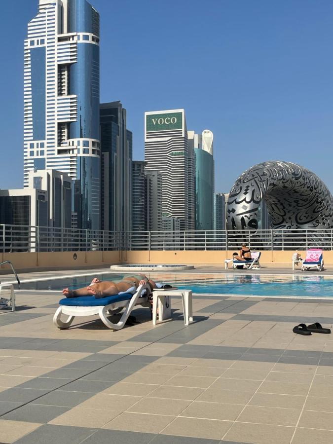 Travelers Backpackers Hostel Dubai Exterior photo
