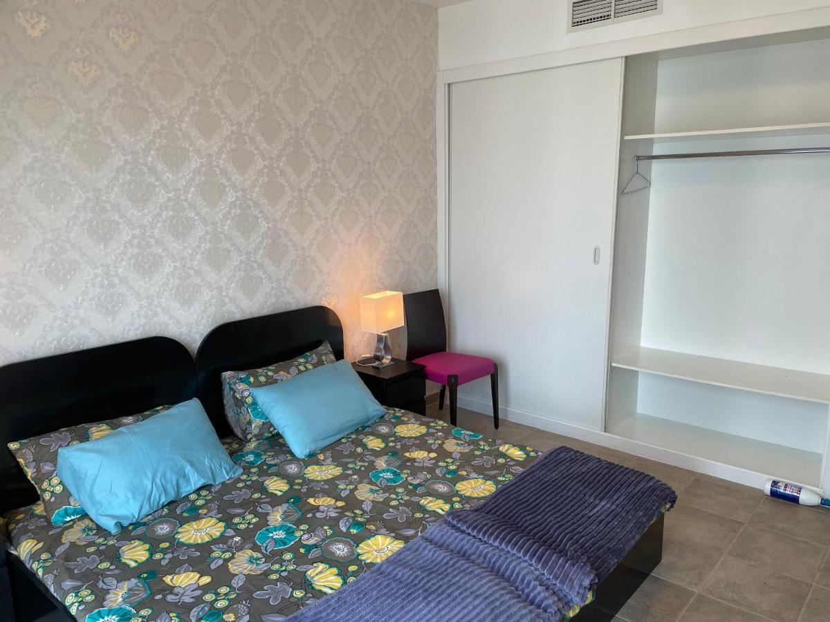 Travelers Backpackers Hostel Dubai Exterior photo