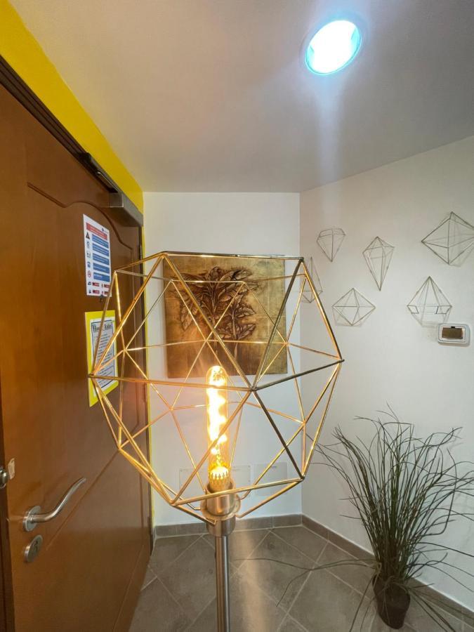 Travelers Backpackers Hostel Dubai Exterior photo